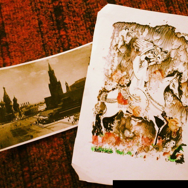 Finds in Tashkent. Postcard of Moscow from 1932 and a original hand drawing.