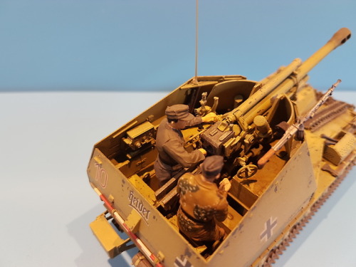 militarymodeller - No.81 the   Sd. Kfz. 124 or Wespe SPG.The...