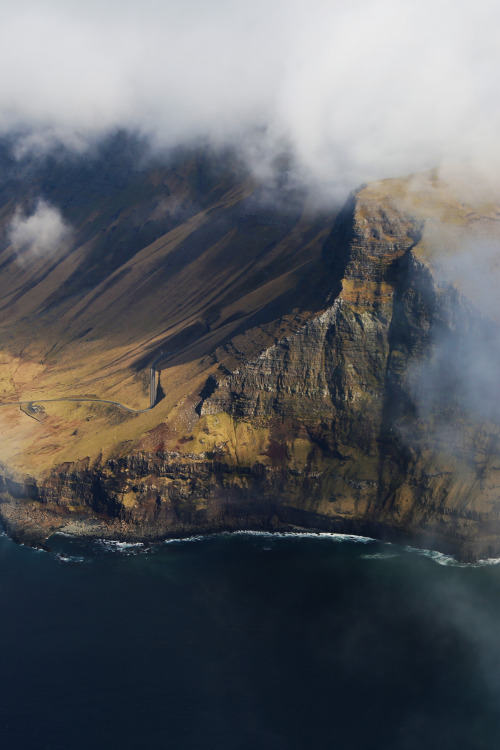 lvndscpe:Faroe Islands | by Ian Froome