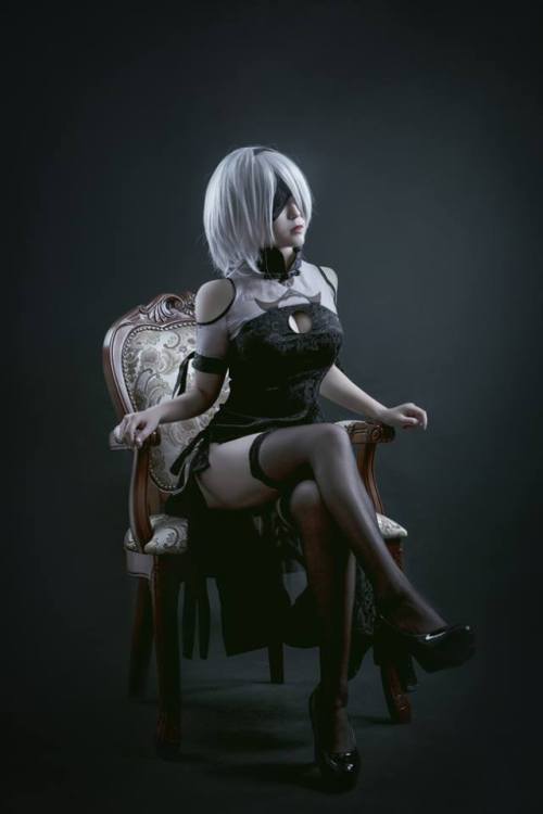 sexywaifucosplay:2B by coser席少_http://weibo.com/3490666200