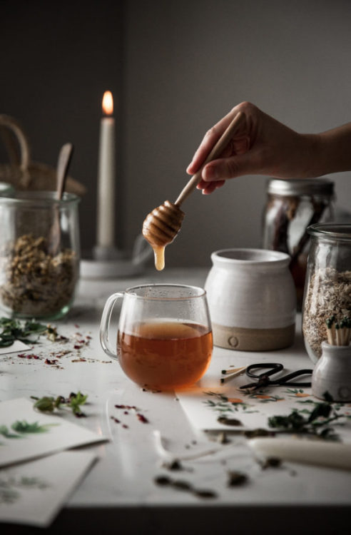 sweetoothgirl - Cinnamon Rose Tea + Honey & Milk