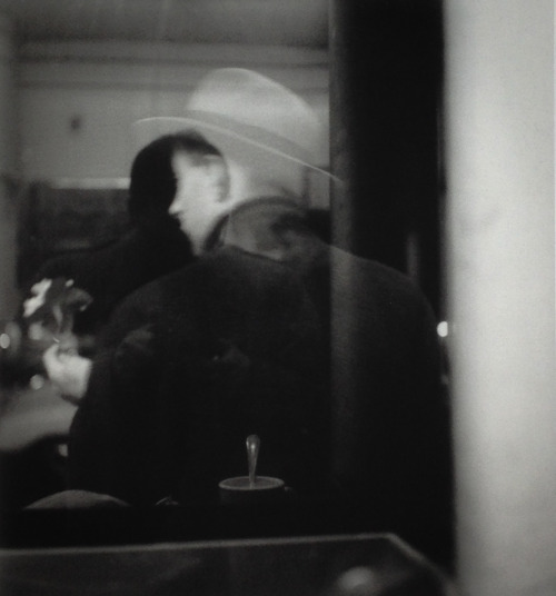last-picture-show - Saul Leiter, Self Portrait, 1952