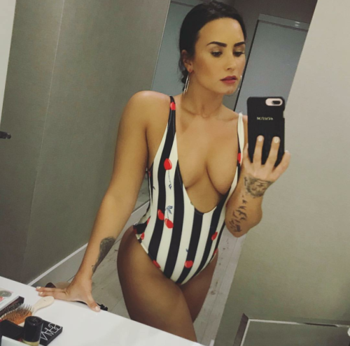 lovatoweb - ddlovato - In ❤️ with this bathing suit… 