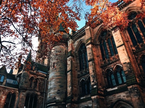 aeryntargaryen:Autumn at Hogwarts(aka University of Glasgow...