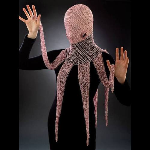 steampunktendencies - Wearable chainmail octopus - Piece created...