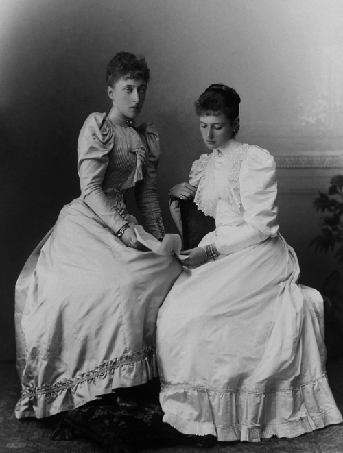 teatimeatwinterpalace - Princess Alix of Hesse and her cousine...