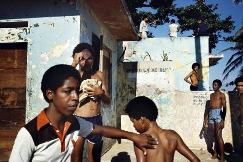 manufactoriel - Santo Domingo (1980) by Alex Webb