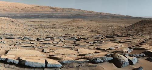 photos-of-space - Gale Crater, Mars [2472x1134]