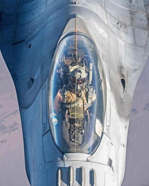 planesawesome - F-16 Fighting Falcon cockpit. This fighter jet...