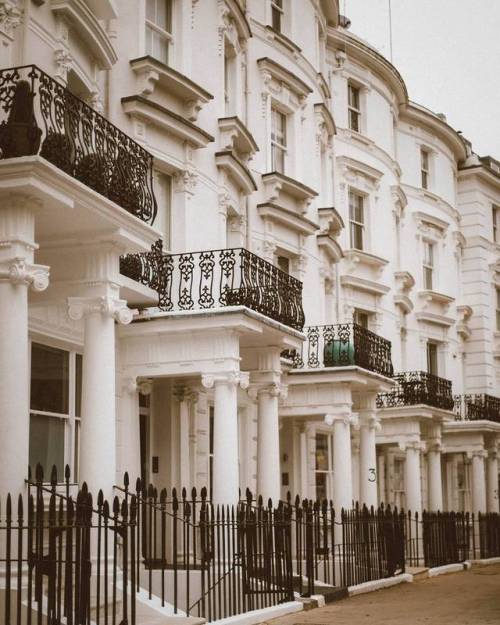 andantegrazioso - Notting Hill | mymatters