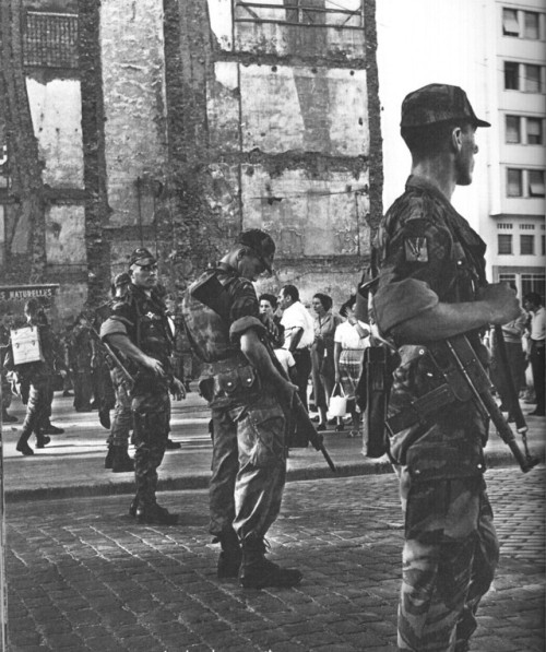 darkmartel - “Leopards” in the city - French paratroopers of...