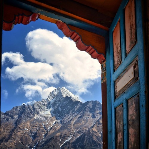 amazinglybeautifulphotography - Taken on the Everest Base Camp...