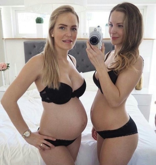 pregnantteens - Two pregnant teens selfie.® -  “Look how much...