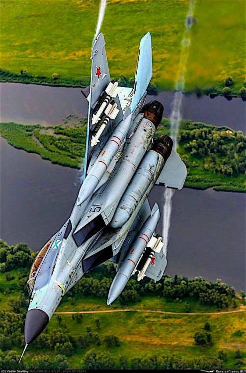 planesawesome - MiG-29 Fulcrum