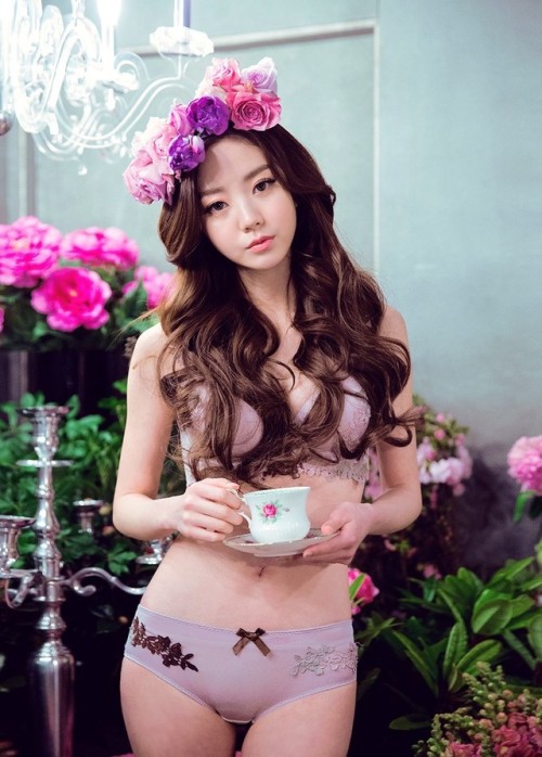 美女ばかりな韓国の下着モデルのエロ画像 part4    