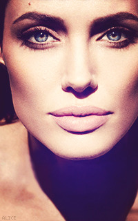 Angelina Jolie Tumblr_mwrlohX2Ot1sfx5blo3_250