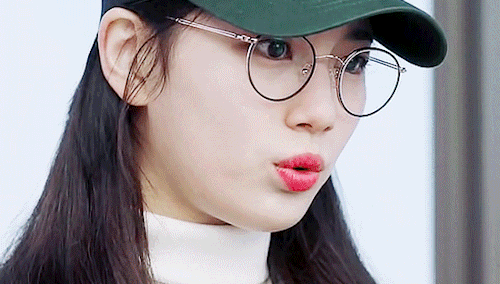 Image result for kpop glasses gif suzy