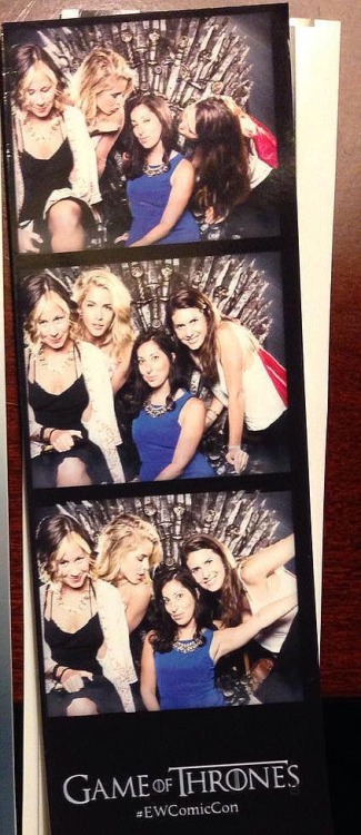 Emily and Beth SDCC throwback. Can’t find the original source.