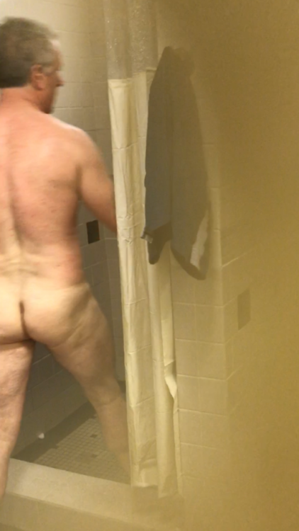 hornyguy4u69 - Sexy Muscular Pecs Hairy Chested Smooth White Butt...