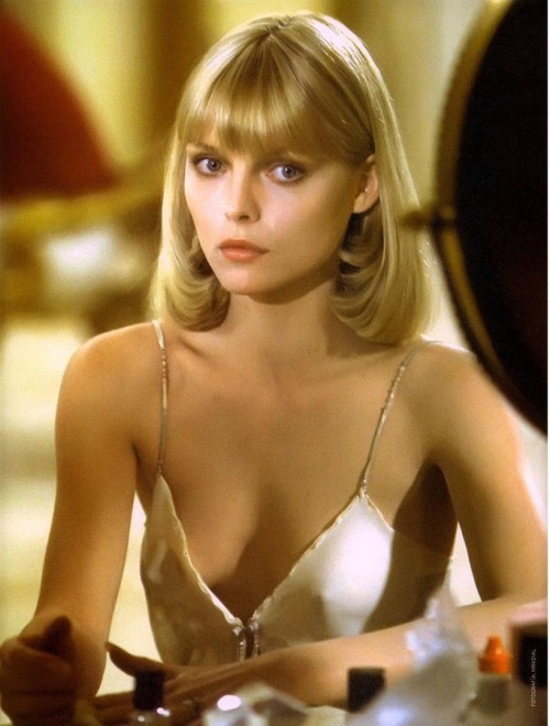 miss-vanilla - Michelle Pfeiffer in “Scarface”, 1983.