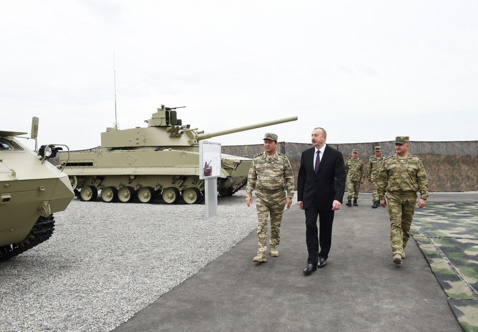 Азербайджан тоже делает танки