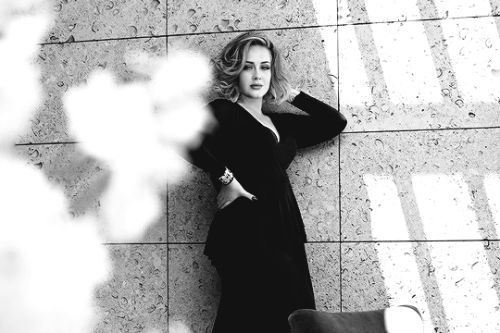 fuckyasadele:Adele on the cover of the Vanity Fair December 2016...