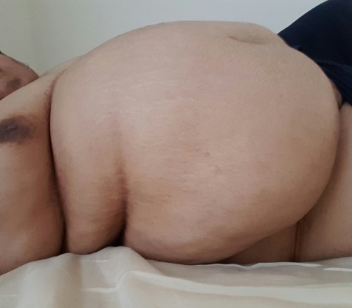 fatbellyboy3 - Belly laying down