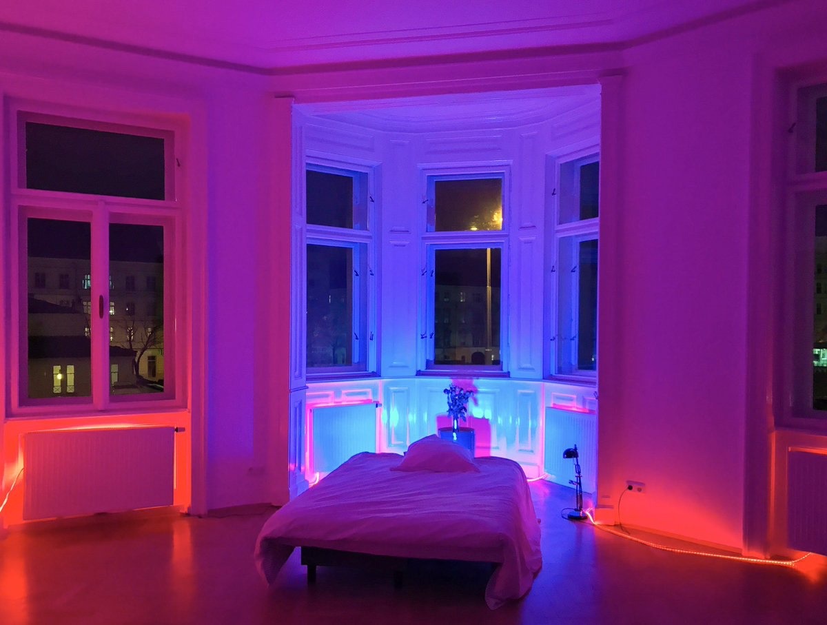 neon aesthetic room pink decor bedroom lights rooms pastel girls quartos lighting house purple girl things wallpaper dream holographic quarto