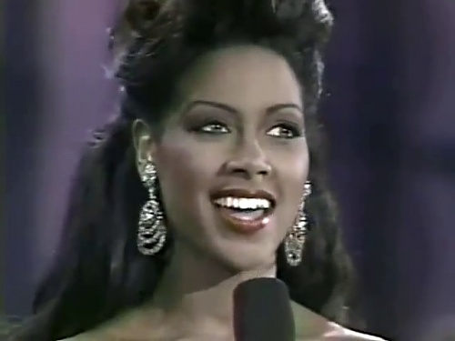 surra-de-bunda - Never Forget The Black Barbie. (Miss USA, 1993)
