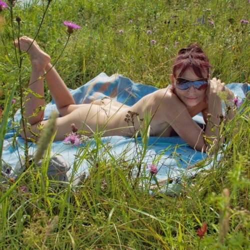 naturistelyon - Enjoying the russian summerЛето …. маленькая...