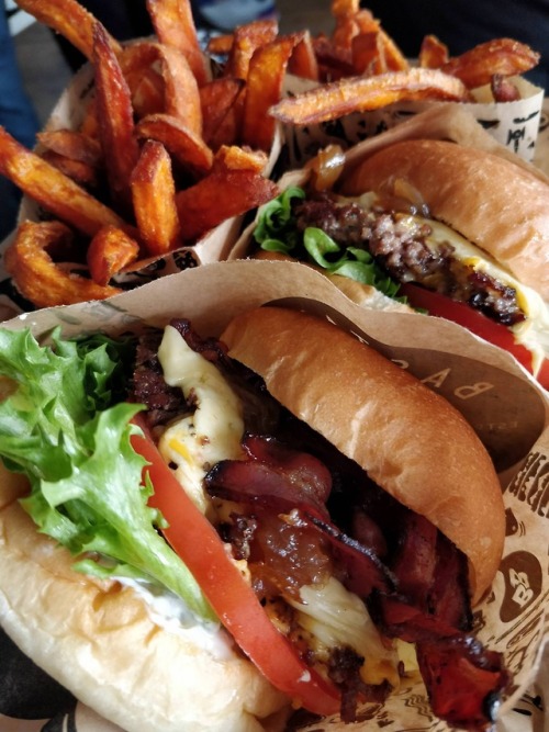 yummyfoooooood - Bacon Cheeseburgers and Fries