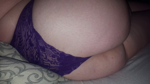 My wife’s sexy ass and pussy