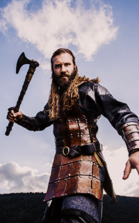Clive Standen Tumblr_o5jmweptMM1tyhl08o6_250