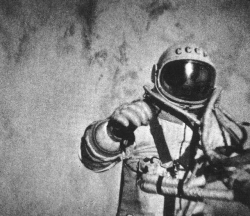 humanoidhistory - Soviet cosmonaut Alexei Leonov walks in space,...