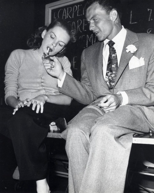 wehadfacesthen - Judy Garland and Frank Sinatra, 1944