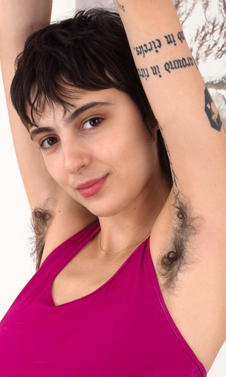 lovemywomenhairy - What a magnificent and stunning set of pits and...