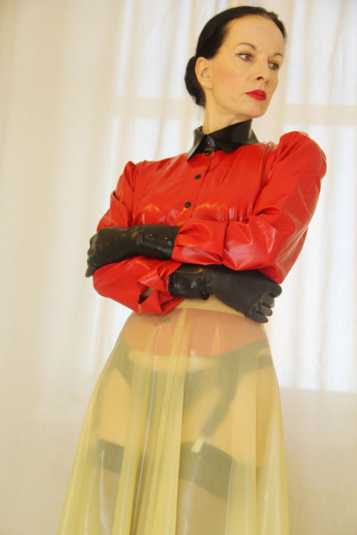 More gorgeous latex.