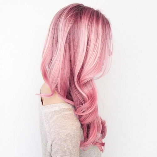 Resultado de imagem para cabelo rosa tumblr