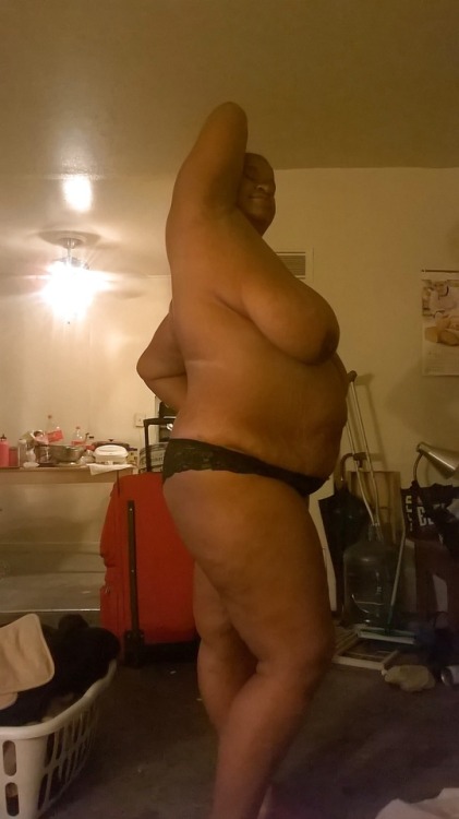 zuludaddy - 6ft 2in…granny with big titties.