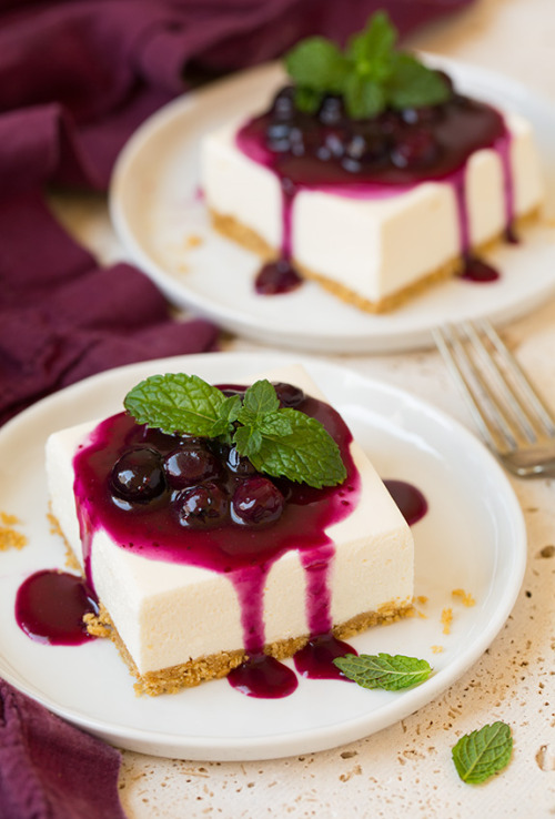 do-not-touch-my-food - Cheesecake Bars with Fresh Blueberry...