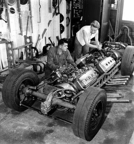 cncenginedynamics:Mickey Thompson with his wife Trudy, in his...