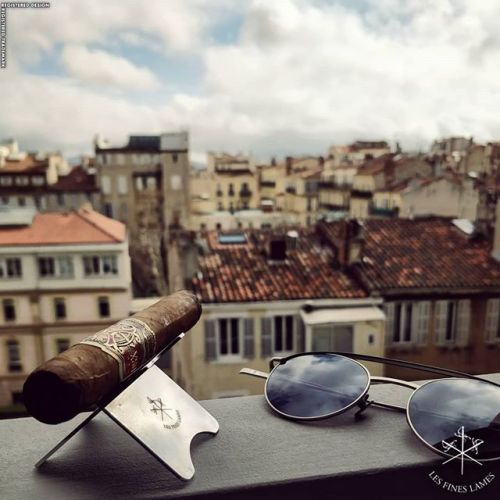lesfineslames - Cigar with a view 