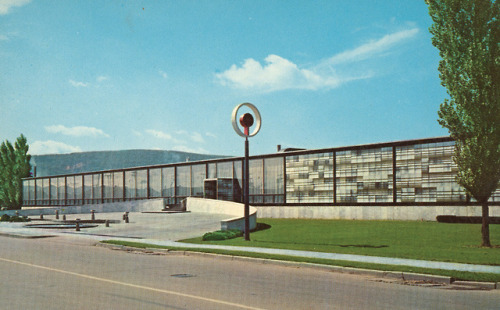 germanpostwarmodern - Museum of Glass (1951) in Corning, USA, by...
