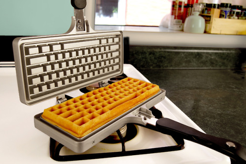 pics-that-make-you-go-hmm: Amazon: The Keyboard Waffle Iron