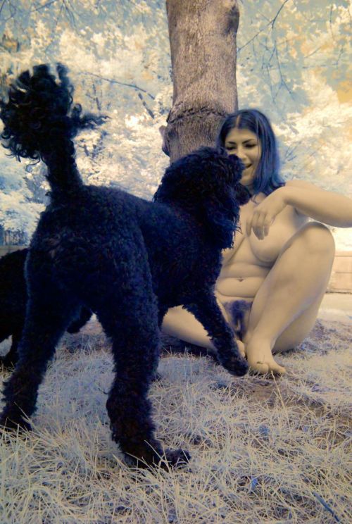 naturistelyon - Liat and her dog