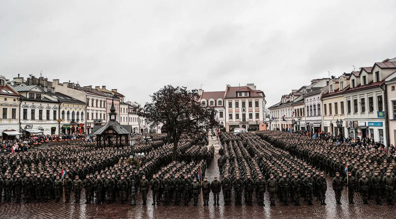 Принимают клятву в Жешуве, Польша. 2017 