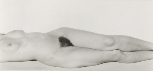 natural-beauty-art - Alfred Stieglitz - Georgia O'Keeffe, Torso,...