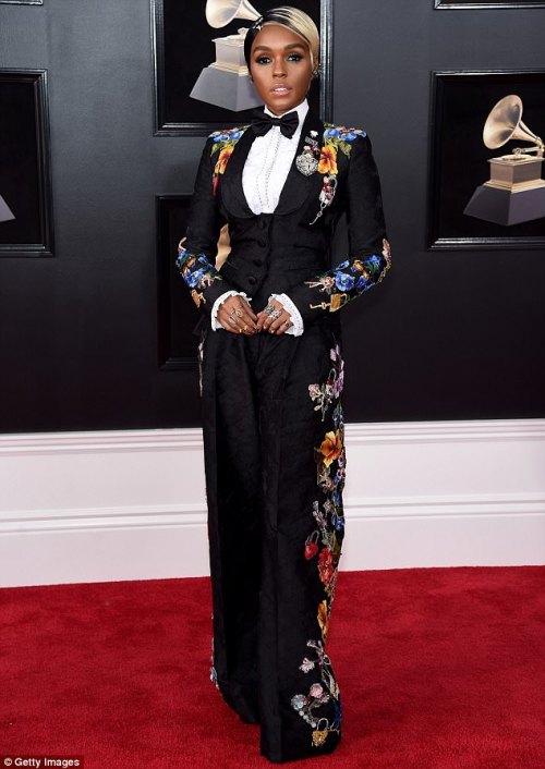 hetshipper - I just really want all these Janelle Monáe looks in...
