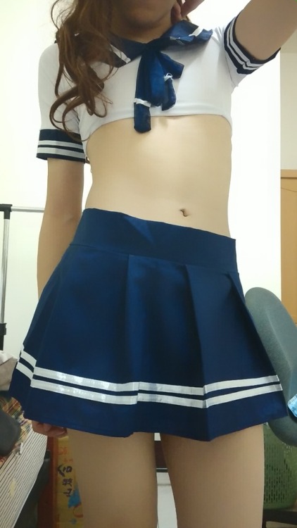 minlu-lu - 有新衣服可以穿了~水手服很可愛超喜歡(〃∀〃)~♡