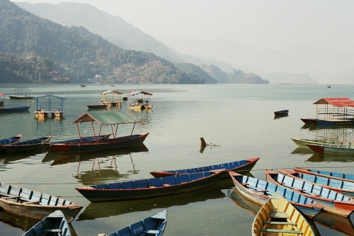 antropomorfisme:Phewa Lake, Pokhara (Nepal) December 201535mm...